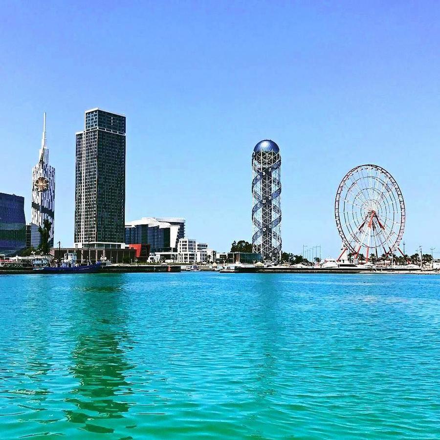 A Pousada Mar Nero Batumi Exterior foto